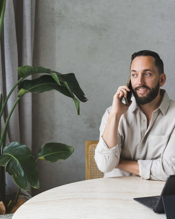 Stephen Kearney on a call helping a client use Claude